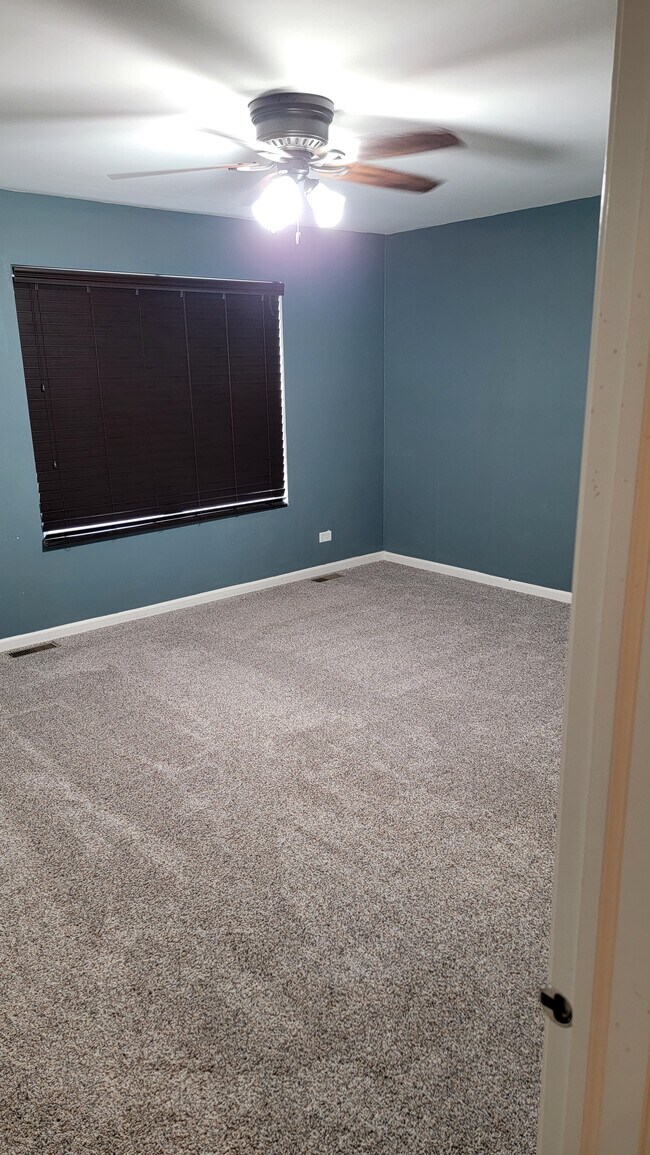 627 Treble Ln, Volo, IL 60073 Townhome Rentals in Volo IL