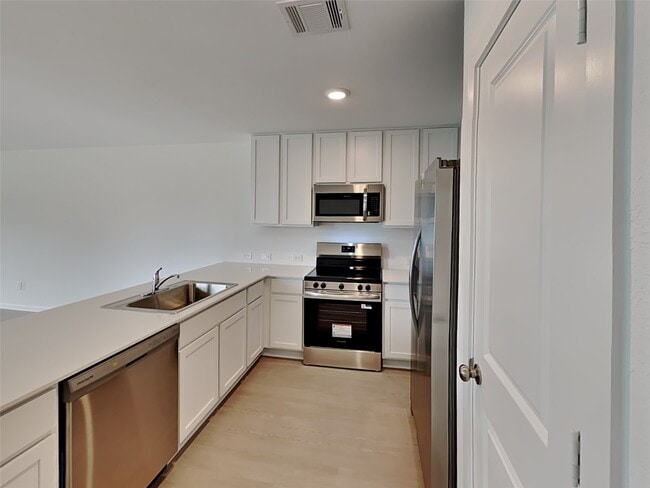 Building Photo - 18711 Barrichello Dr