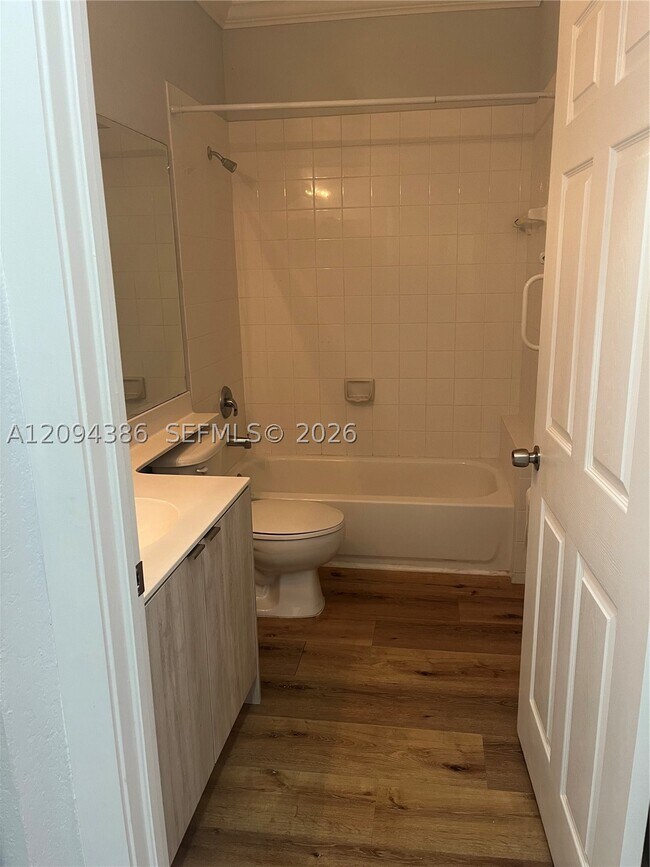 Building Photo - 11202 NW 73rd Terrace