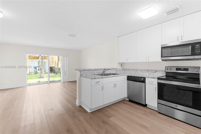 Foto del edificio - 3178 SW 128th Terrace