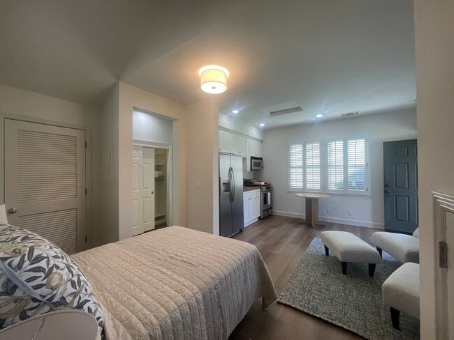 Building Photo - 367 Channing Ave