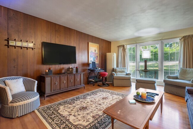 Foto del edificio - 1716 S Meridian St