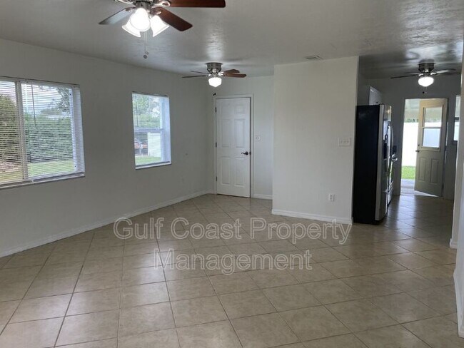 Foto del edificio - 191 Rodgers Ave NE