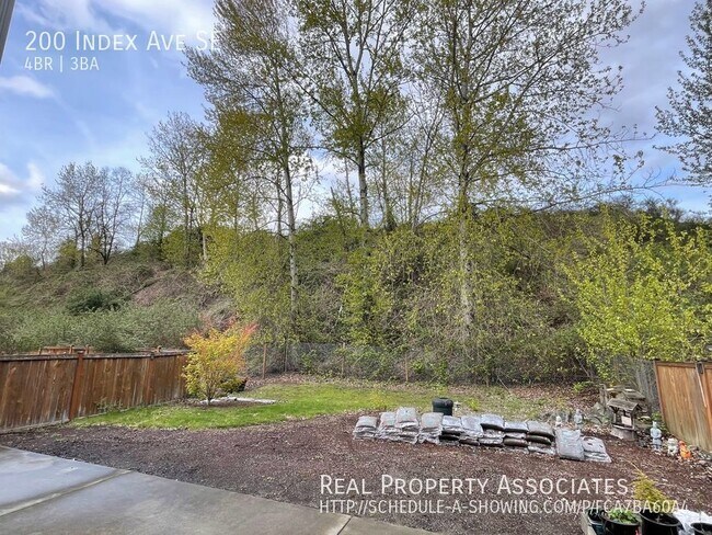 Building Photo - 4 Bedroom Home in Liberty Ridge Community