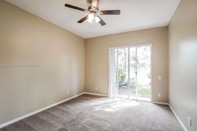 Foto del edificio - 2209 Allen Creek Rd