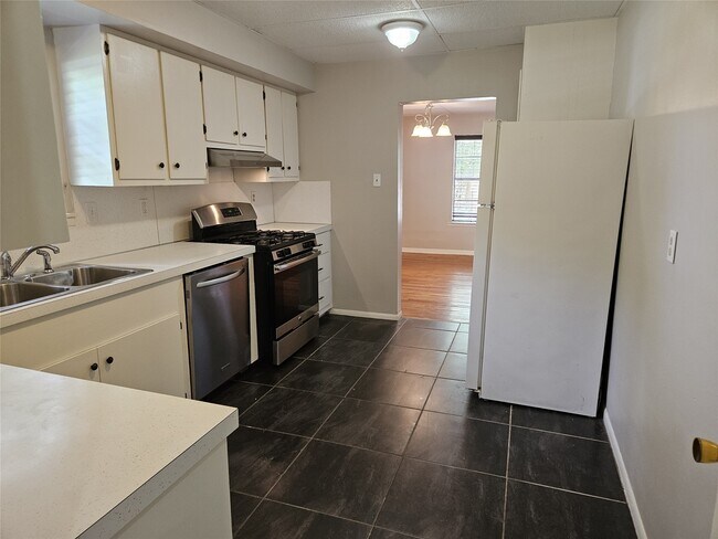 Foto del edificio - 109 Sunnyview Ave