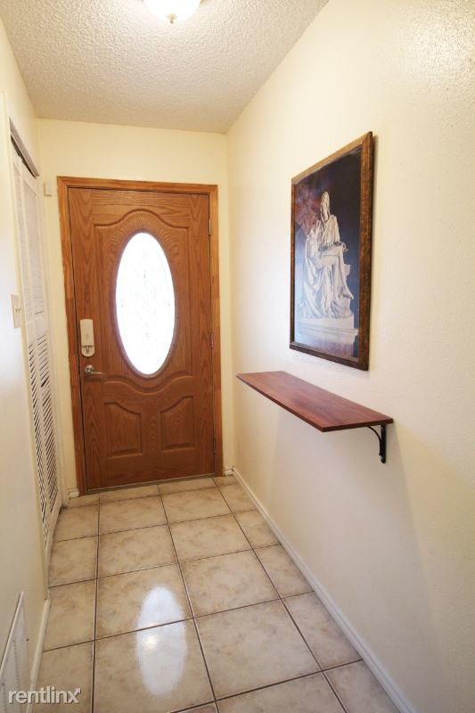 Building Photo - 3 br, 2 bath House - 8330 Sageline St