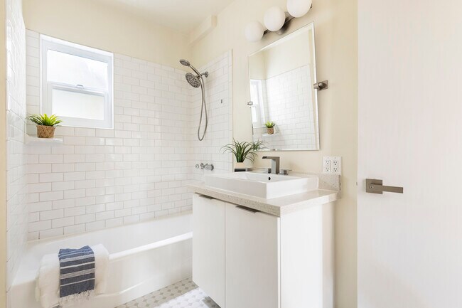 Foto del edificio - 617 6th Ave