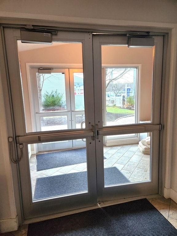 Foto del edificio - 24 Bay State Rd