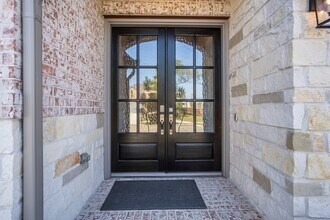 Building Photo - 7845 Charter Hill Dr