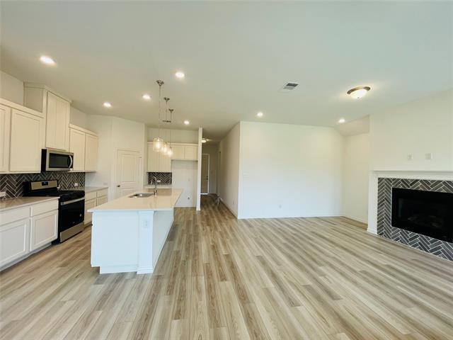 Building Photo - 1836 Lockhart Dr