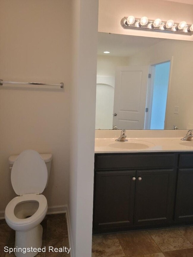Building Photo - 3 br, 2.5 bath House - 9340 Hamel St.