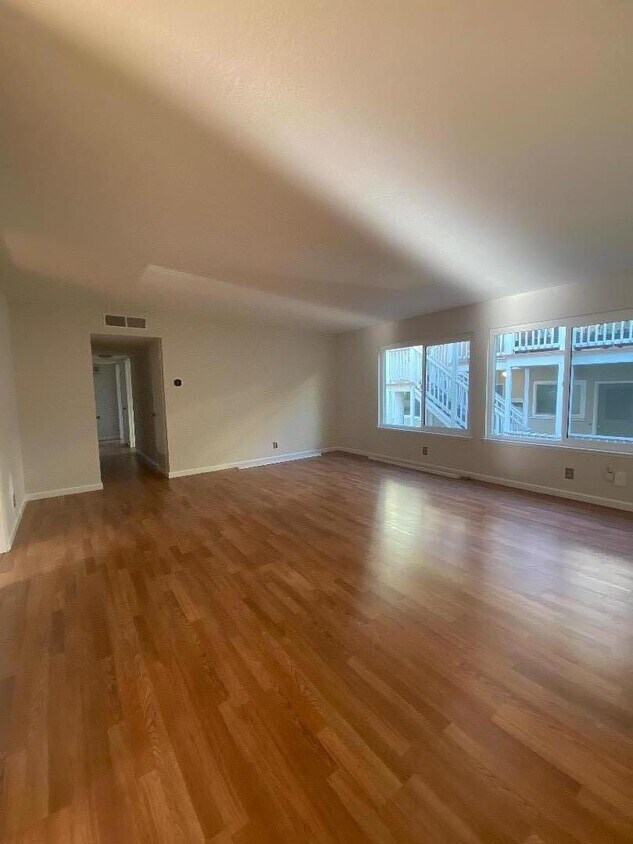 962 S El Camino Real, San Mateo, CA 94402 Condo for Rent in San Mateo