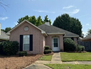 Building Photo - 8229 Royal Oak Ct