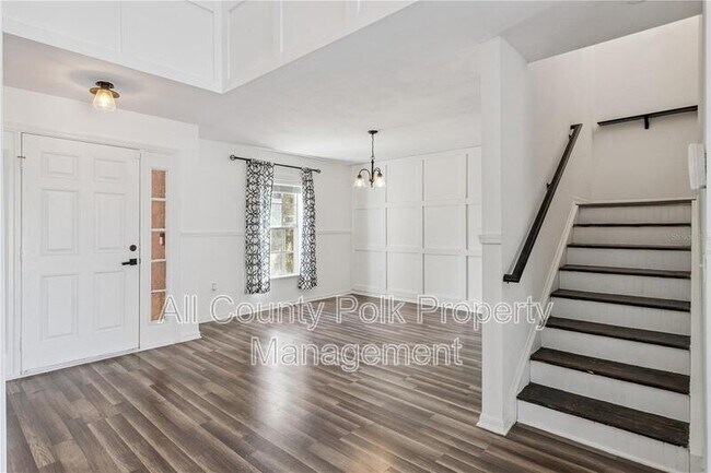 Building Photo - 455 Danube Dr