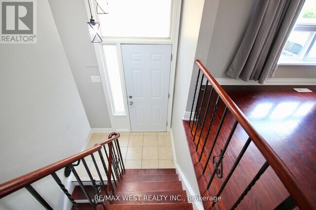 Building Photo - 101 Dearbourne Blvd