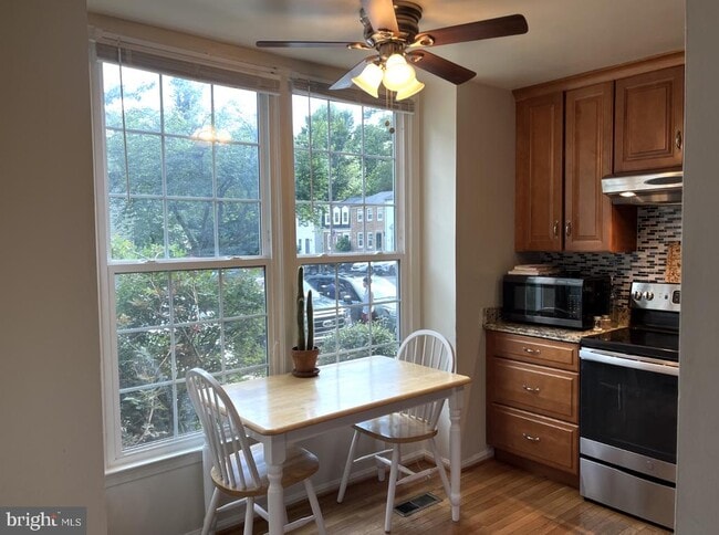 Building Photo - 10306 Mockingbird Pond Ct