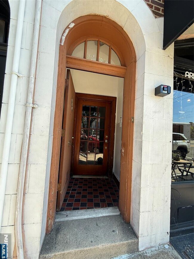 Foto del edificio - 516 Anderson Ave