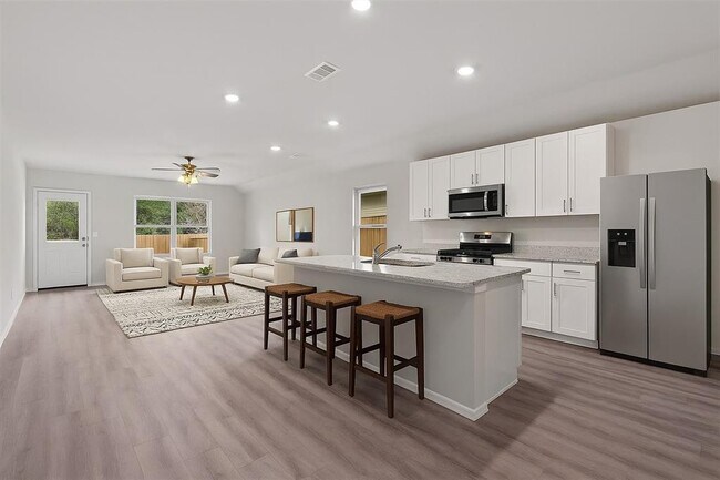 Building Photo - 17311 Ridge Dr