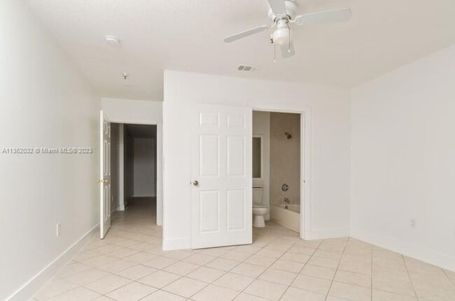 Building Photo - 2734 Bird Ave