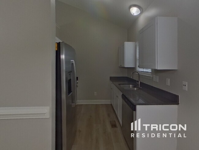 Foto del edificio - 6805 Bodgit Ln