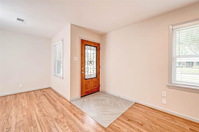 Foto del edificio - 5259 Jason St