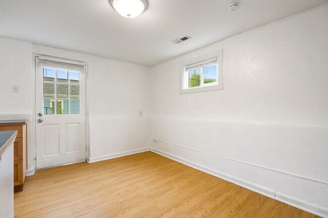 Foto del edificio - Cozy & Efficient 1 Bed/1 Bath in Carrboro