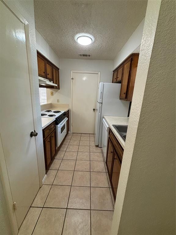 Building Photo - 3537 N Hills Dr