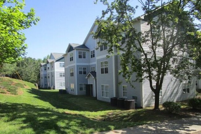 Building Photo - 1110 Carlton Avenue, Unit 204 - D