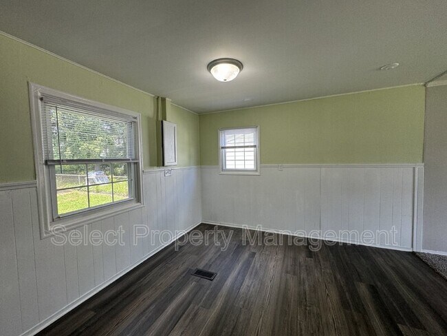 Building Photo - 2530 Darlene Ct