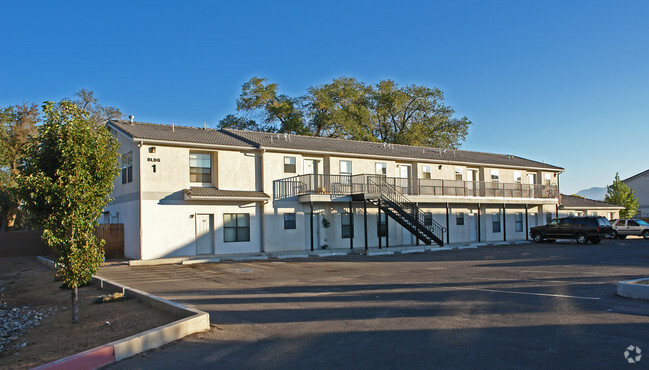 Taylor Ridge - Taylor Ridge Apartments