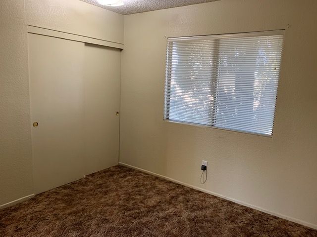Foto del edificio - 15555 Mojave St