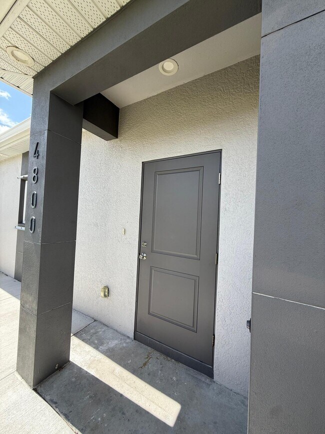 Foto del edificio - 4800 15th St SW