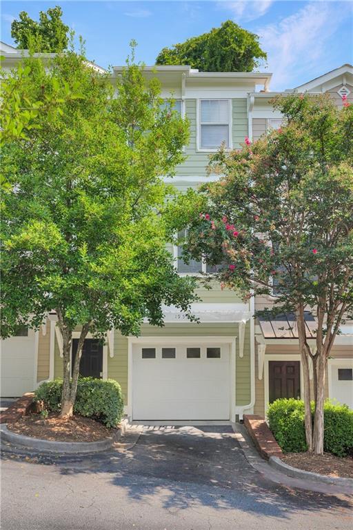 Foto del edificio - 1953 Sterling Oaks Cir NE