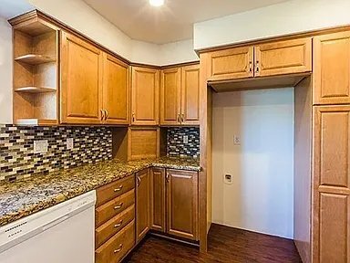 Foto del edificio - 2140 Briarfield St