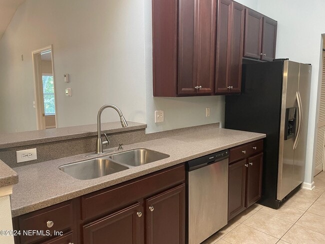 Building Photo - 13832 Herons Landing Way