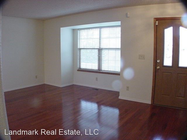 Foto del edificio - 3 br, 3 bath House - 7935 Manston Drive