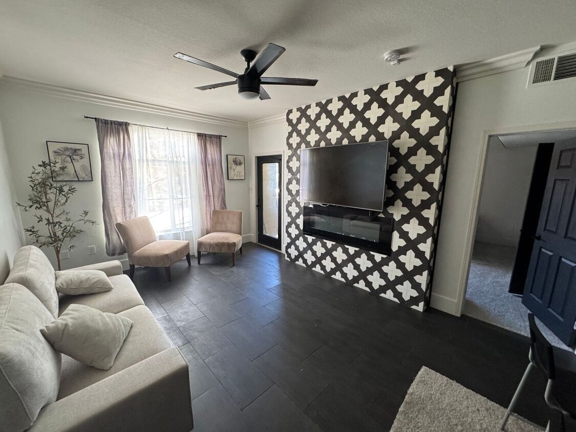 Primary Photo - Stylish 1BR/1BA Condo with Modern Finishes...