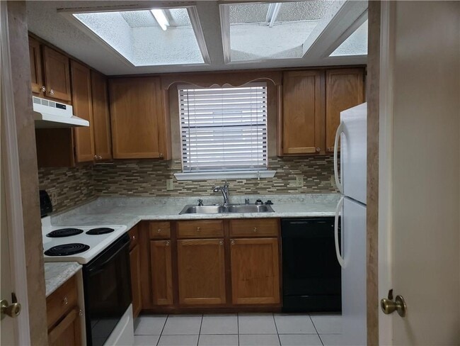 Foto del edificio - 302 Fairway Cir