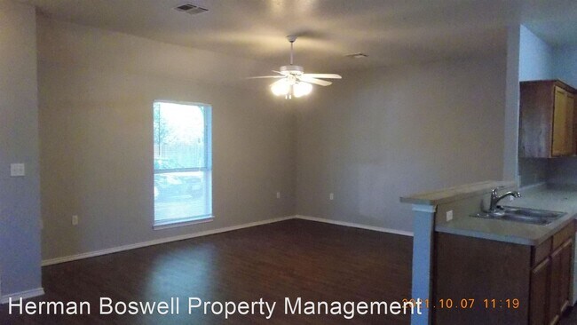 Building Photo - 3 br, 2 bath House - 806 Lost Forest Dr