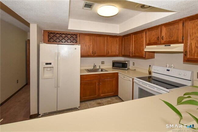 Foto del edificio - 605 Spring Meadow Rd