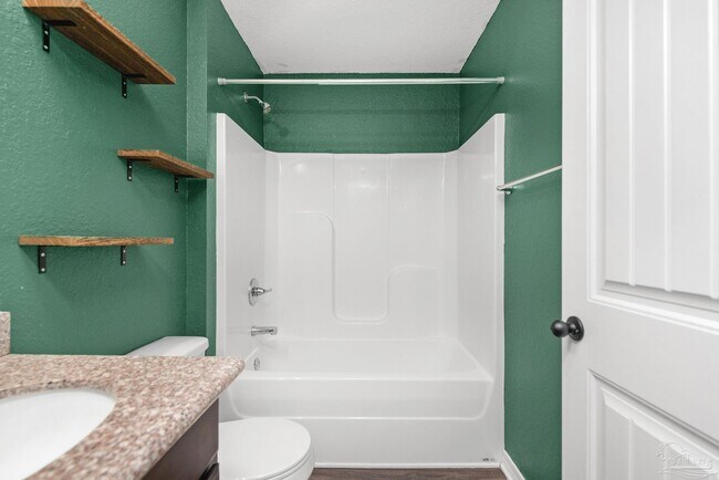 Foto del edificio - 4395 Thistle Pine Ct