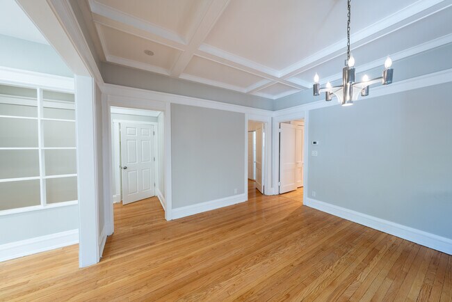 Foto del edificio - 1460 W Foster Ave