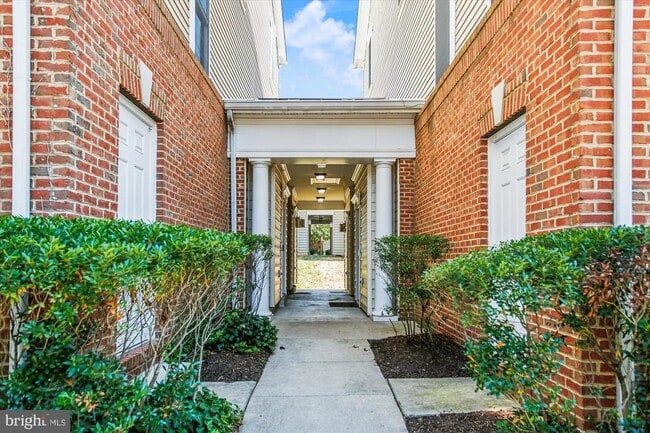 Building Photo - 7141 Huntley Creek Pl