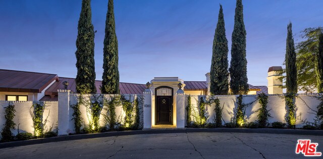Foto principal - 9360 Readcrest Dr