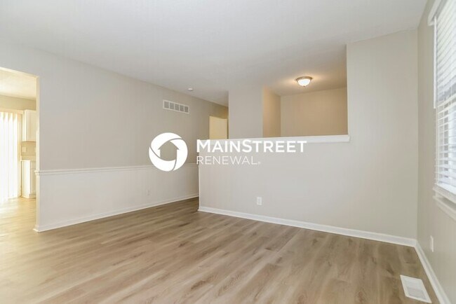 Foto del edificio - 3 Bedroom Pet-Friendly Home in OLATHE, KS with Main Street Renewal