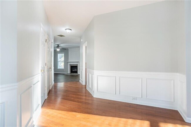 Foto del edificio - 3313 Bethesda Terrace