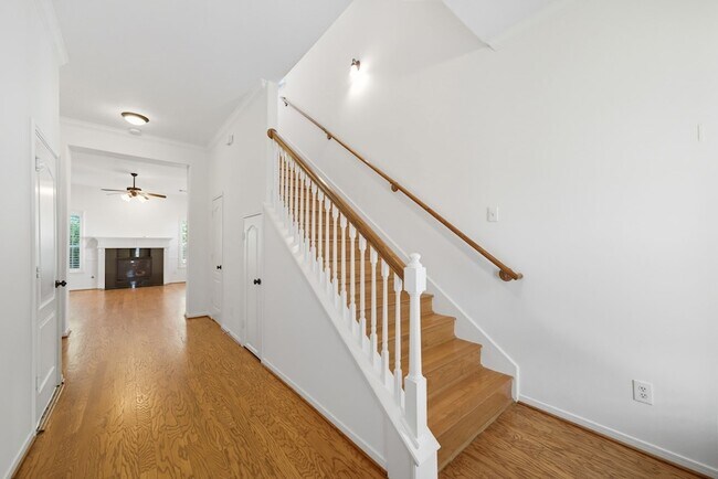 Foto del edificio - 2623 Shady Acres Ct