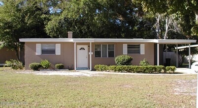 Building Photo - 2500 Congaree Dr W