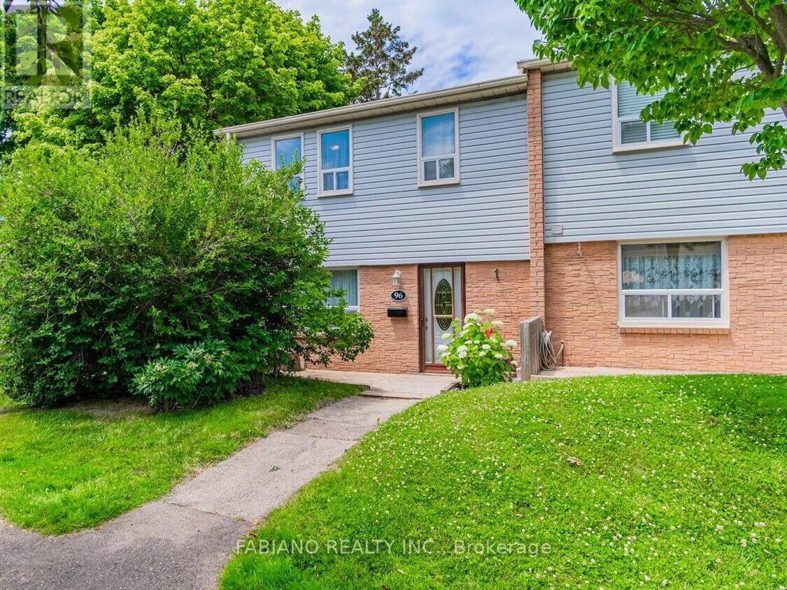 Primary Photo - 1055-1055 Shawnmarr Rd